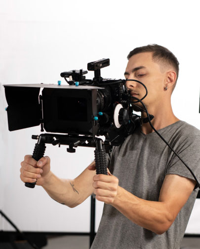 Benefits of Hiring a Corporate Video Production Company on Business :